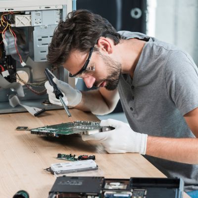 Veja como se inscrever nos cursos grátis da Infocal